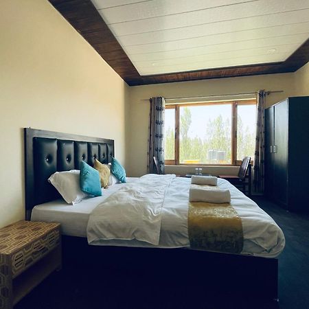 Zlatan Guest House レー エクステリア 写真